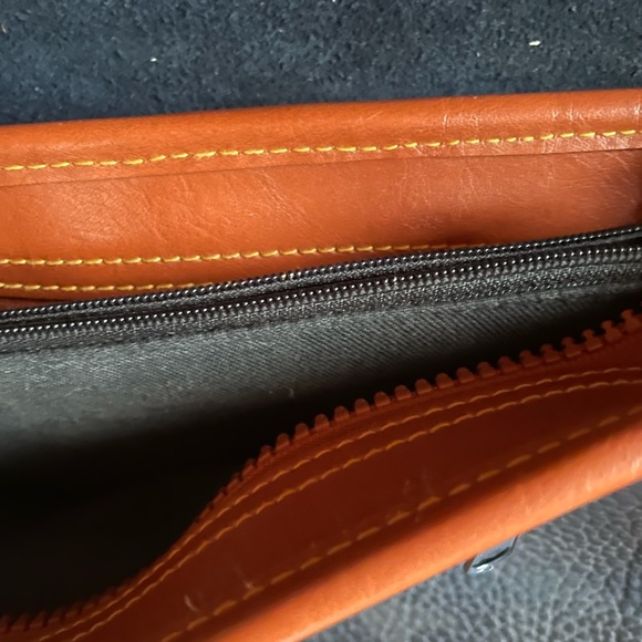 Dooney and Burke Handbag Purse - Picture 6 of 9